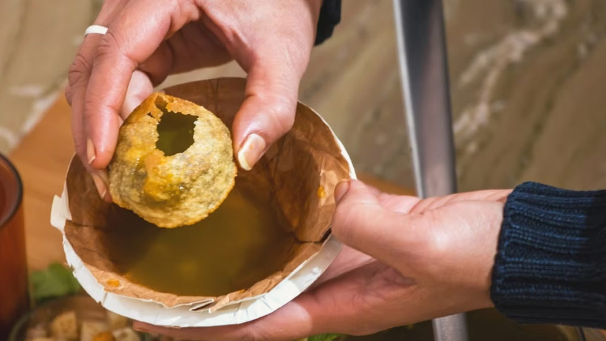 Karnataka Health Dept Cracks Down On Carcinogenic Colours In Pani Puri: Report